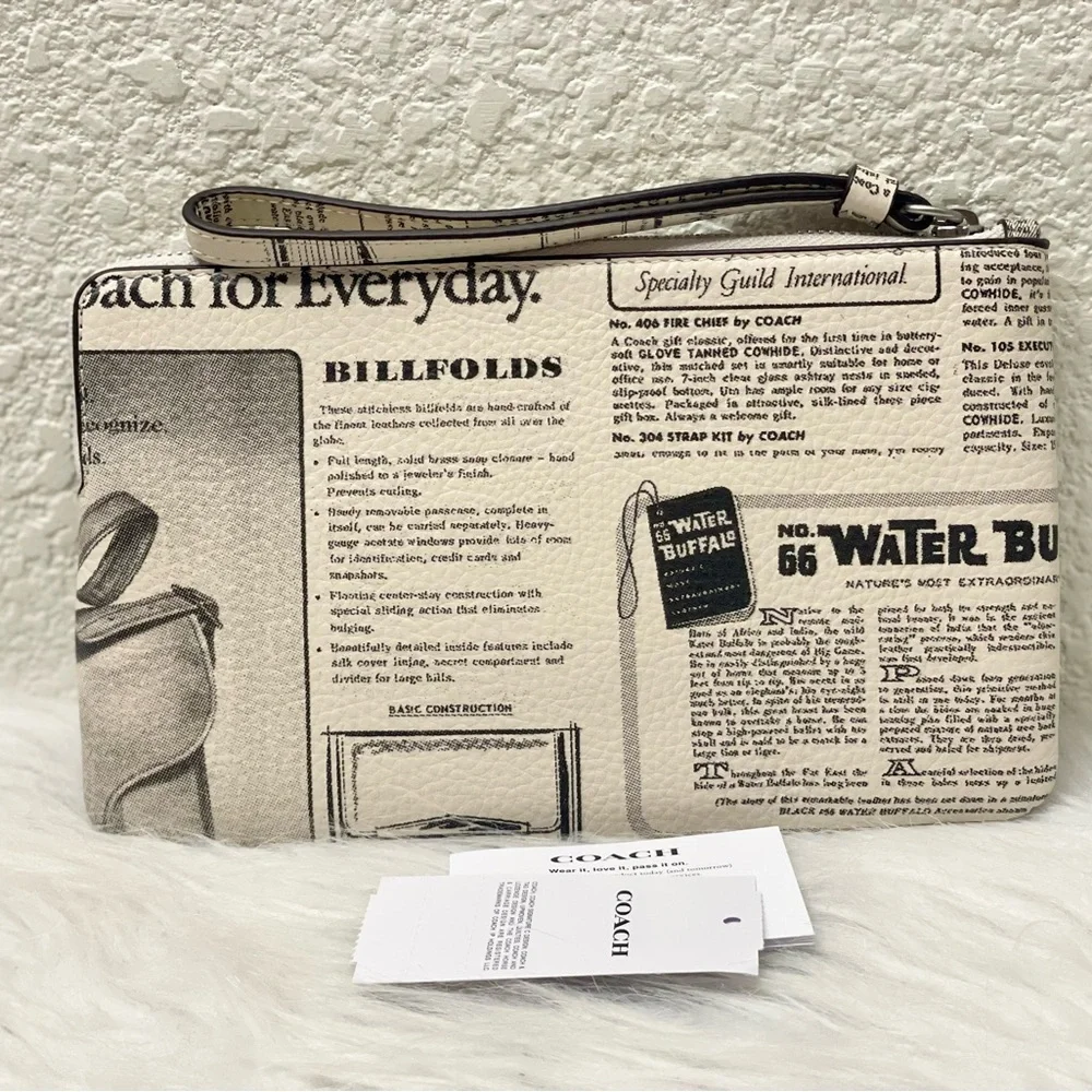 NWT Coach Large Corner Zip Wristlet With Newspaper Print CDE80 in Chalk Multi - Picture 6 of 8
